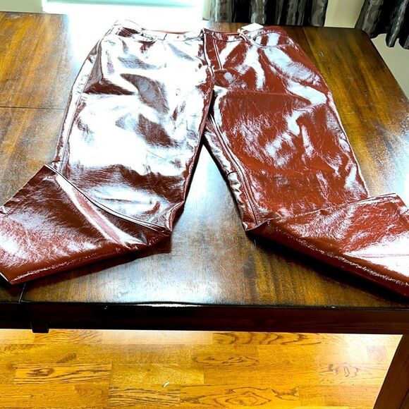 Abercrombie and fitch women’s vegan leather ultra high rise pant 34/18R NWT - Picture 3 of 12